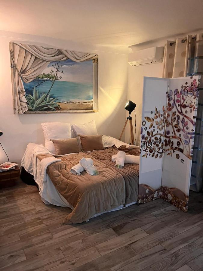 Les Canoubiers Luxe Et Serenite Au Coeur De Saint-Tropez Suites Spacieuses Avec Jardin Enchanteur מראה חיצוני תמונה