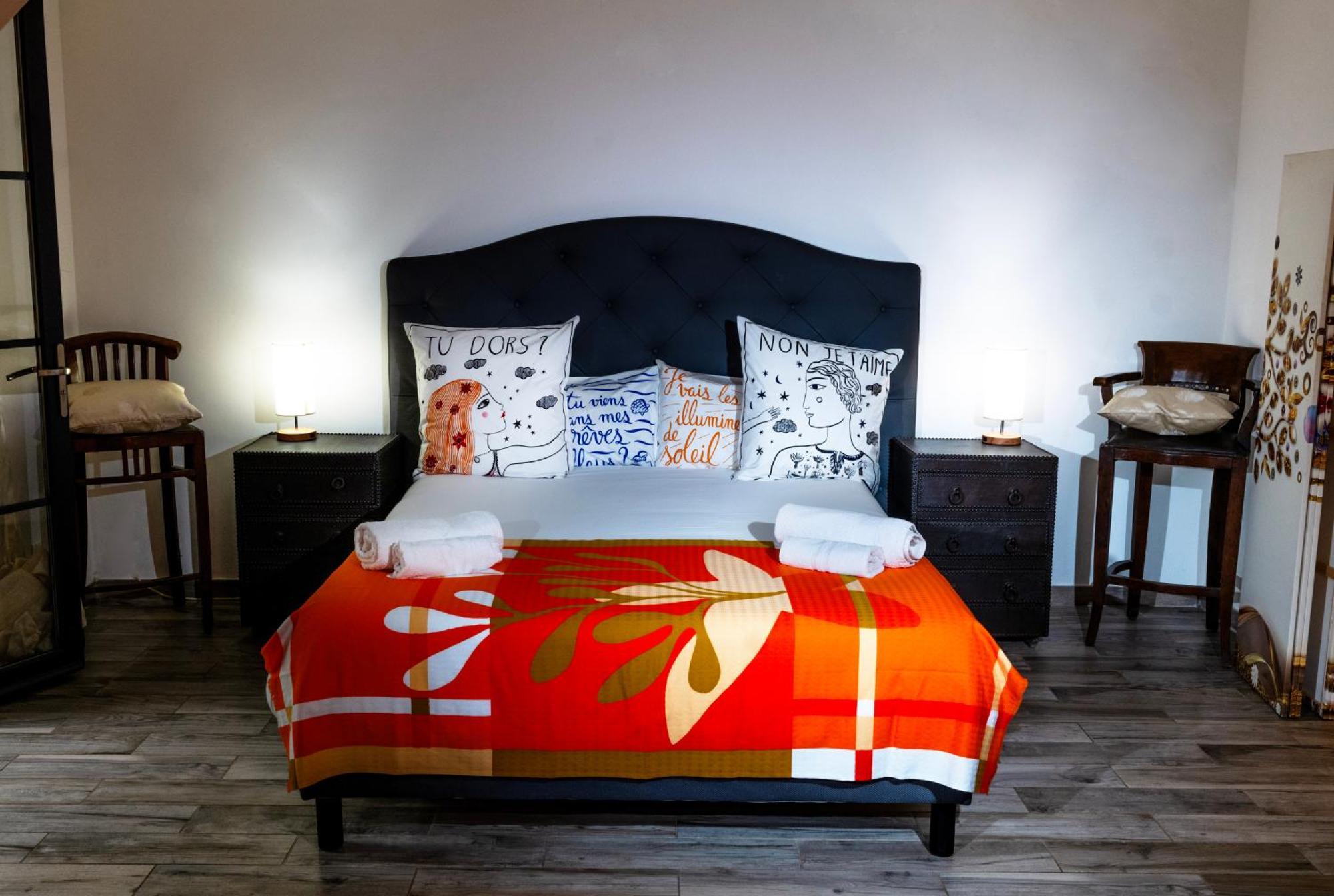 Les Canoubiers Luxe Et Serenite Au Coeur De Saint-Tropez Suites Spacieuses Avec Jardin Enchanteur חדר תמונה